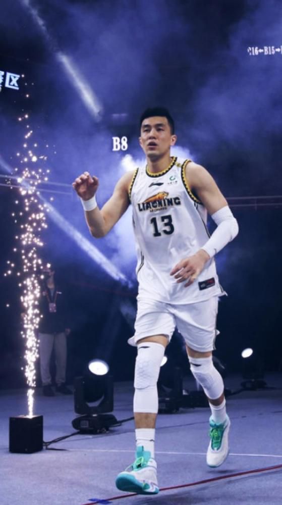 影片原定8月11日同步北美在中国内地上映。